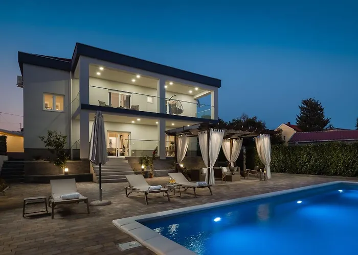 Willa Villas Pakostane *