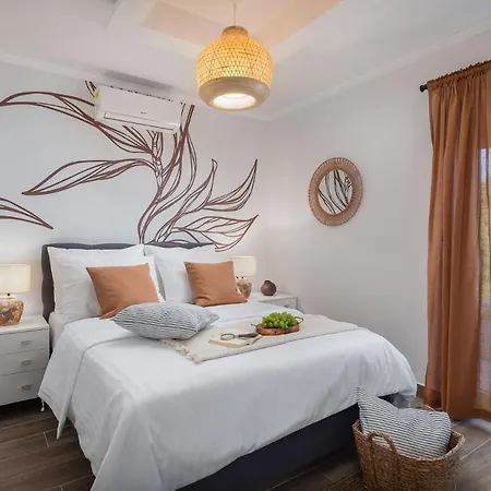 ヴィラ Villas Pakostane