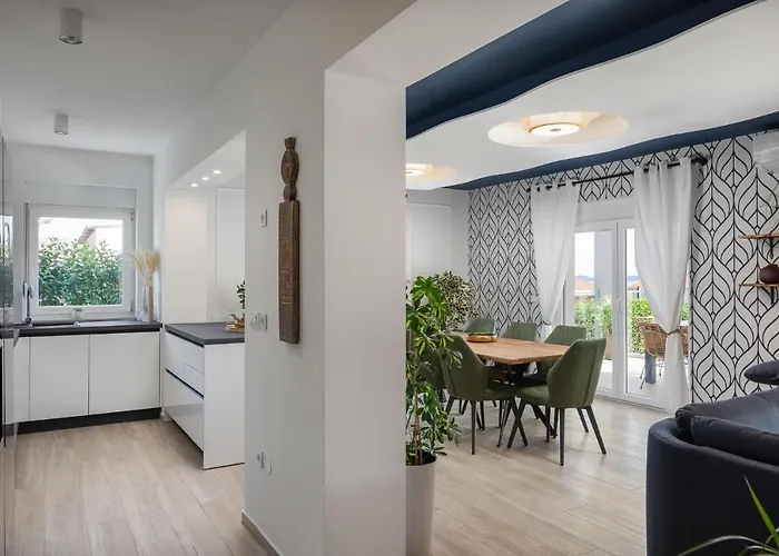 וילה Villas Pakostane *