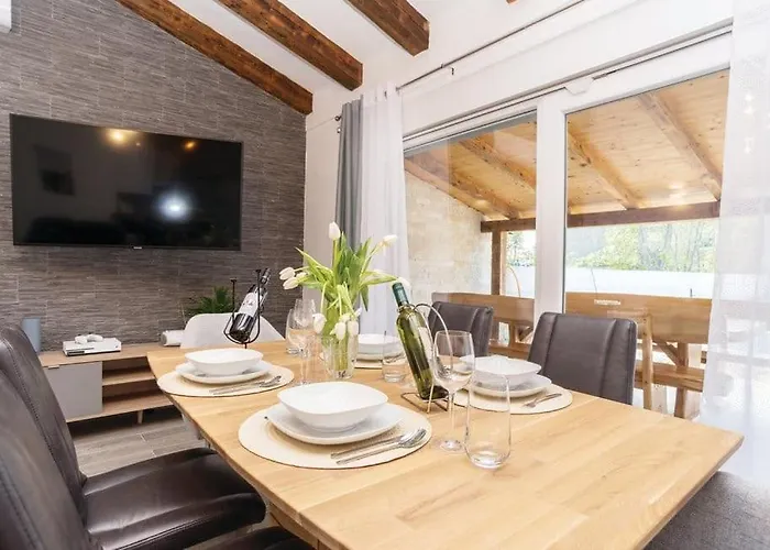 וילה Villas Pakostane פאקוסטאן