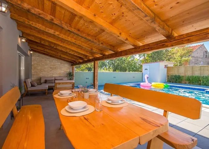 וילה Villas Pakostane פאקוסטאן