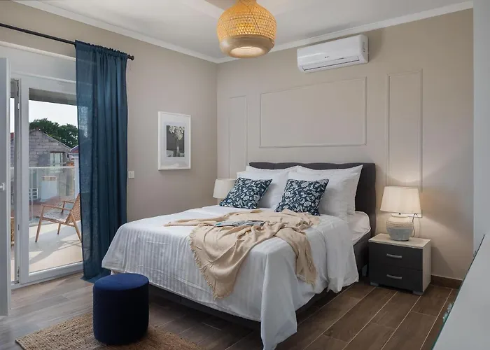 Villas Pakostane וילה